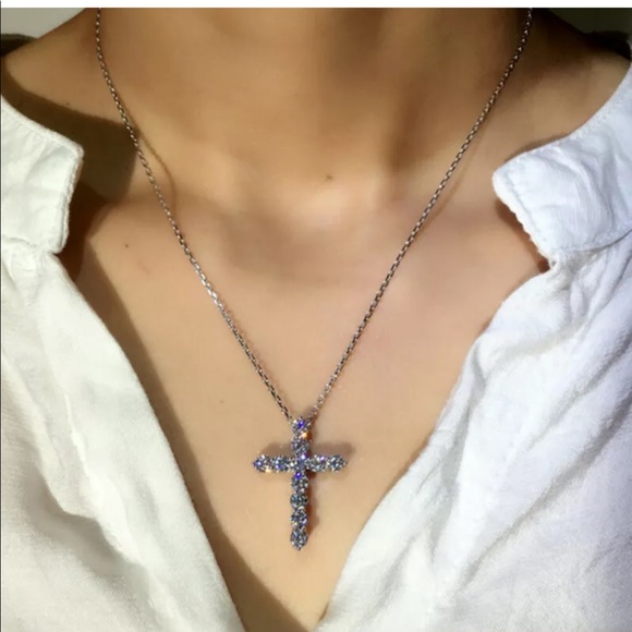 Jewelry - New Cross 925 Silver Women White Sapphire necklace